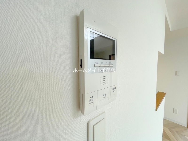 セキュリティ　モニター付きインターホン♪