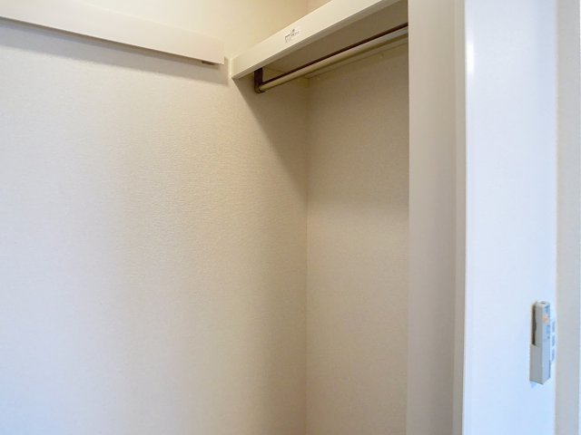 収納　掲載写真は同型モデルを掲載しており実際のお部屋と仕様等が異な