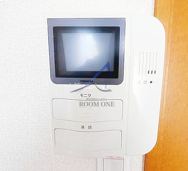 セキュリティ　モニター付きインターホンです。