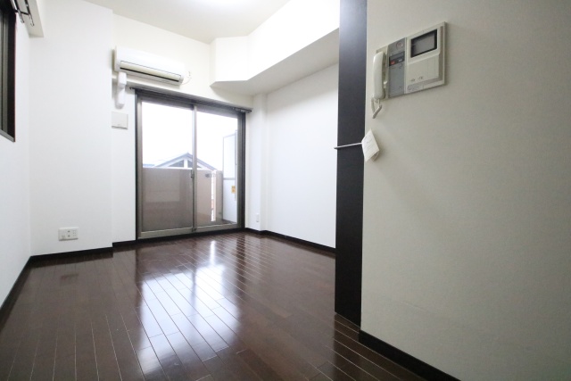 居室・リビング　※別室の参考写真の為、現況優先です。