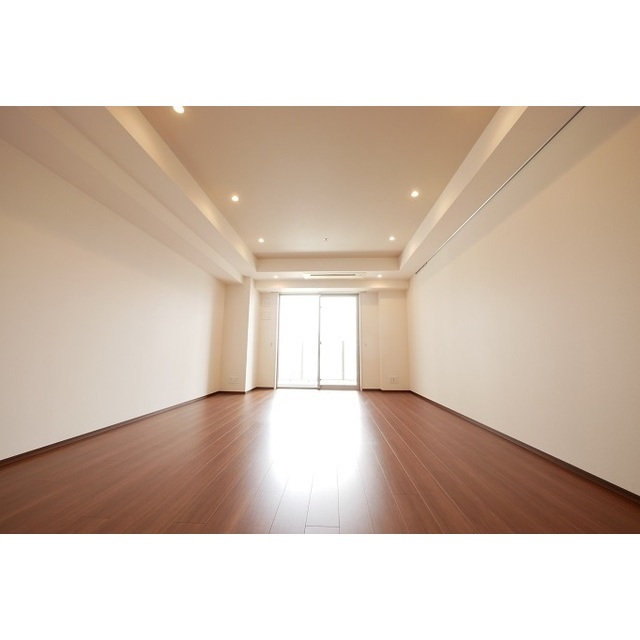 居室・リビング　内観1