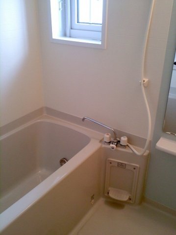 バス・シャワールーム　ゆったり過ごせるお風呂です