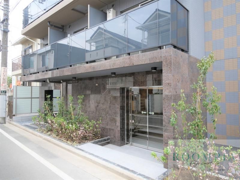 建物外観　エントランス