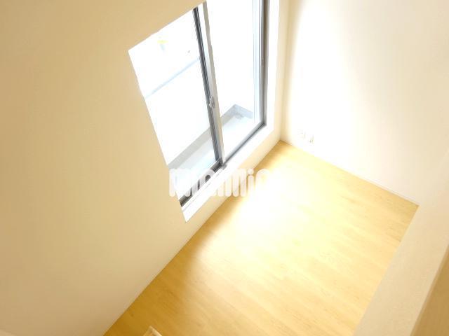 その他部屋・スペース　ロフトから見た洋間