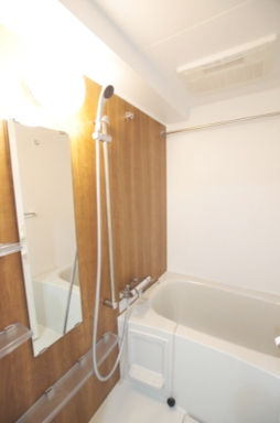 バス・シャワールーム　風呂