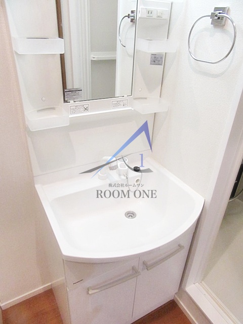 洗面設備　独立洗面台です。