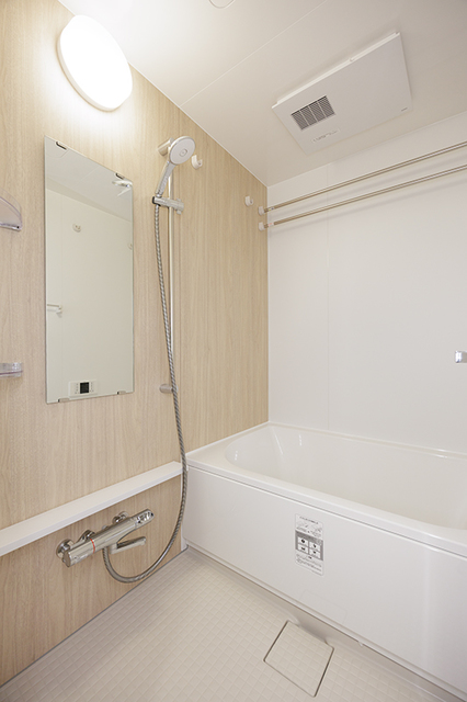バス・シャワールーム　※写真は同タイプ住戸です。