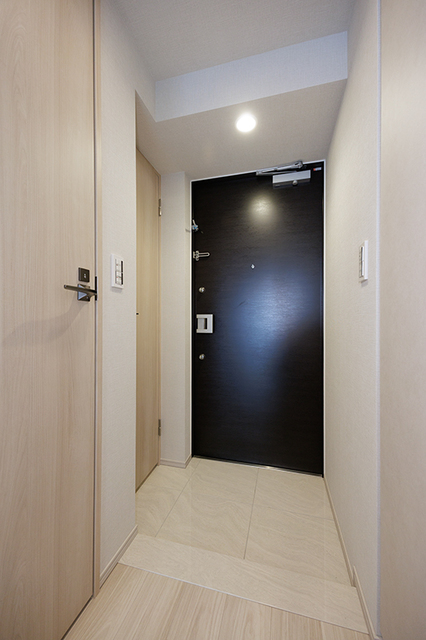 玄関　※写真は同タイプ住戸です。