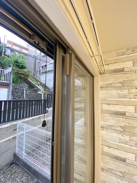 その他　シャッターとペアサッシ