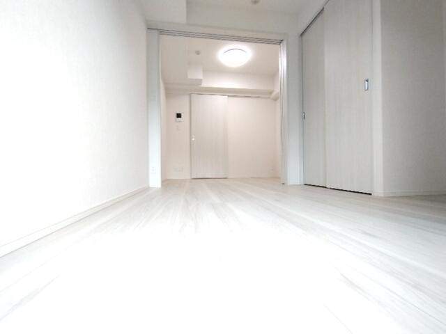 バルコニー　浴室乾燥機完備