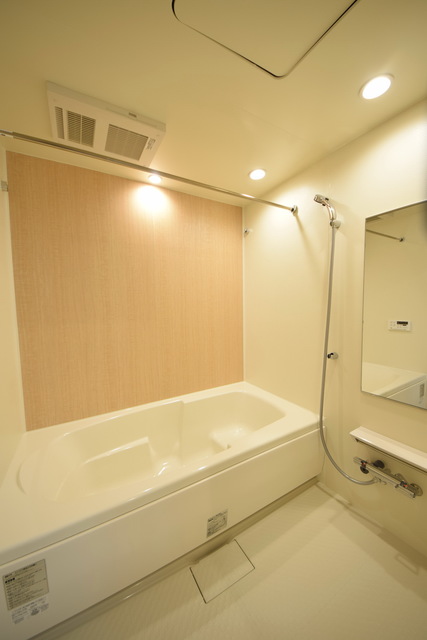 バス・シャワールーム　～疲れもサッパリっ～