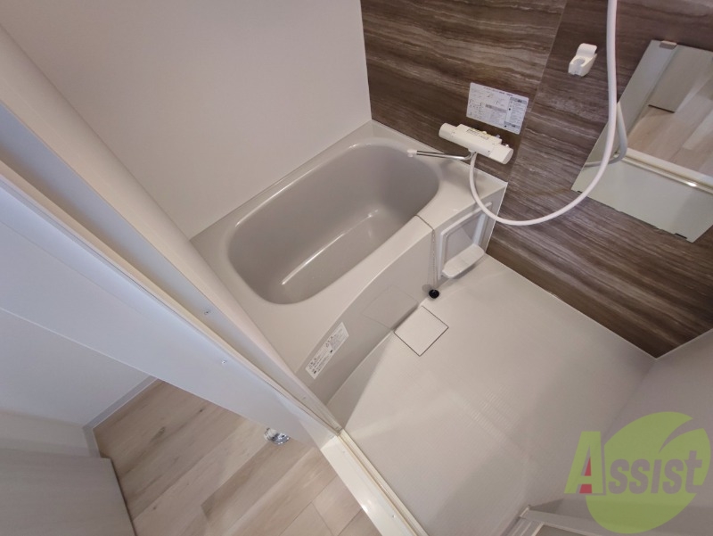 バス・シャワールーム　お風呂になります。一日の疲れを癒してくださいね。