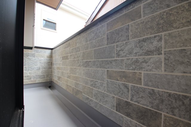 バルコニー　※別号室の参考写真のため、現状優先となります。