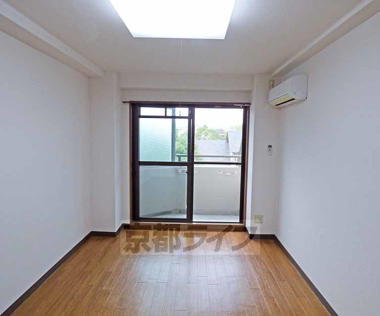 居室・リビング　綺麗なお部屋です。