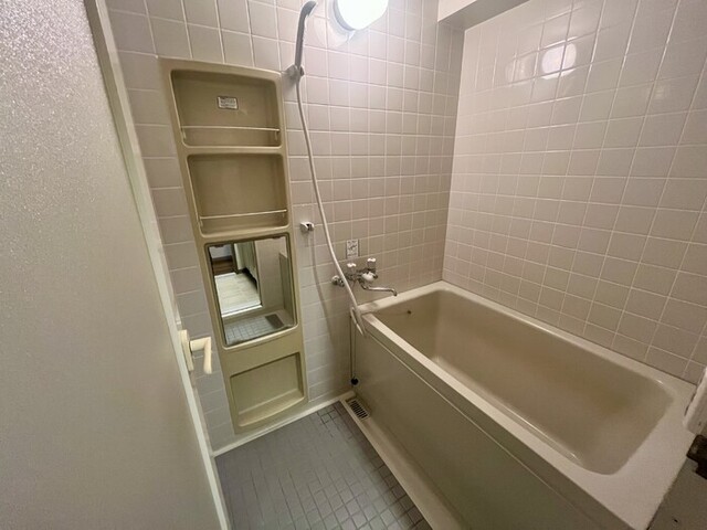 バス・シャワールーム　浴室