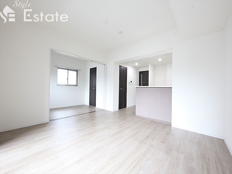 居室・リビング　内装