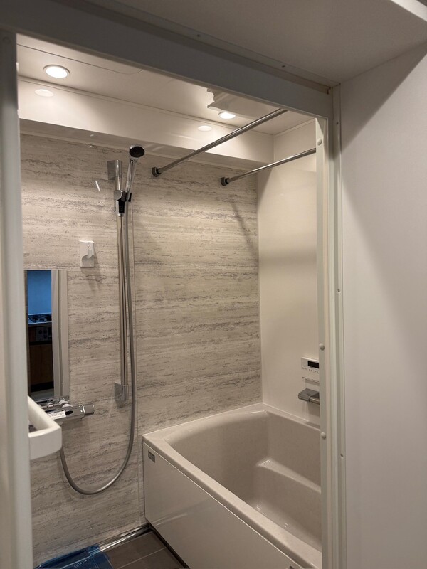 バス・シャワールーム　バス