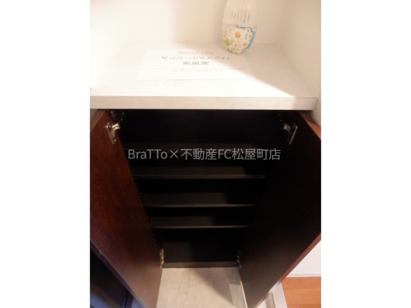 玄関　収納（シューズボックス）