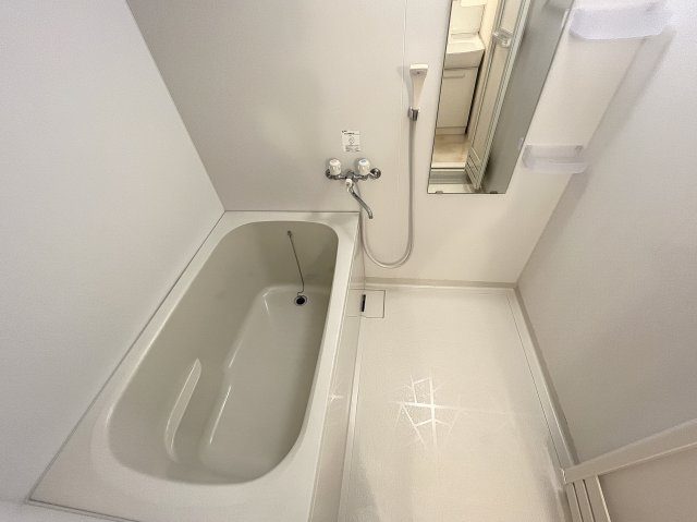 バス・シャワールーム　※同建物ほかのお部屋の写真です。