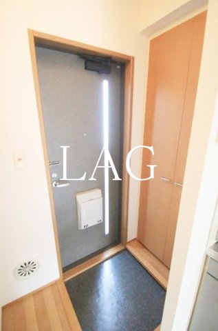 玄関　玄関です。