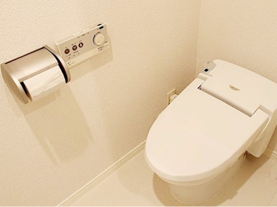 トイレ　別号室