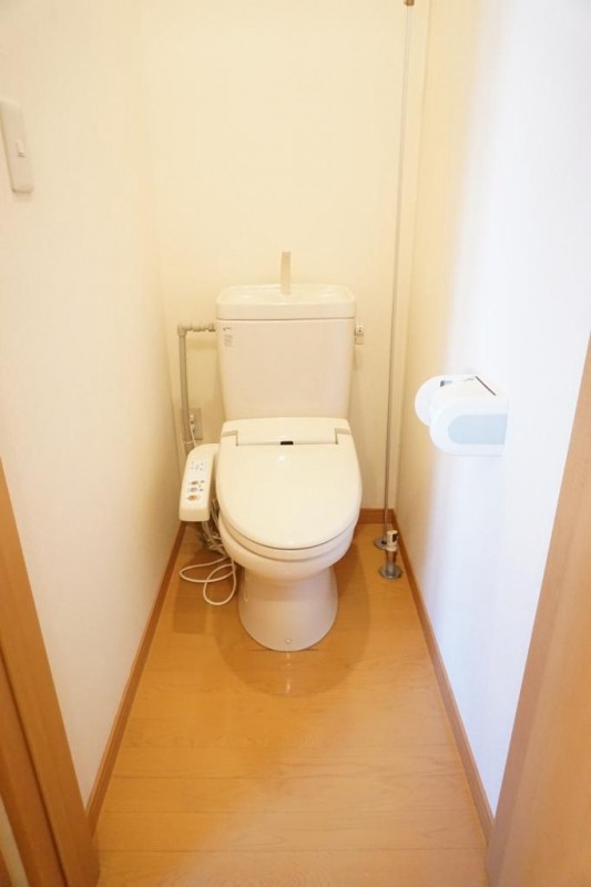 トイレ　トイレ