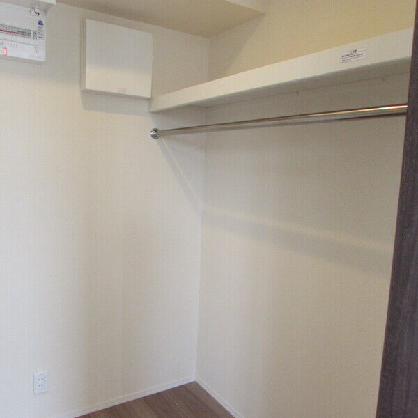 収納　ウォークインクローゼット