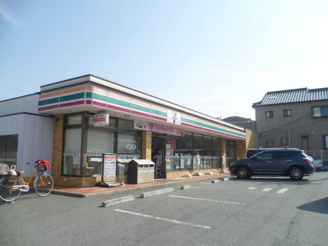 コンビニ　セブンイレブン（コンビニ）まで408m