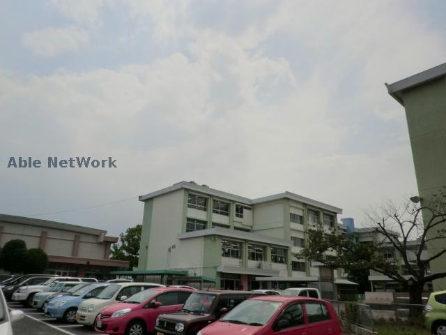 小学校　鈴鹿市立玉垣小学校（小学校）まで1861m