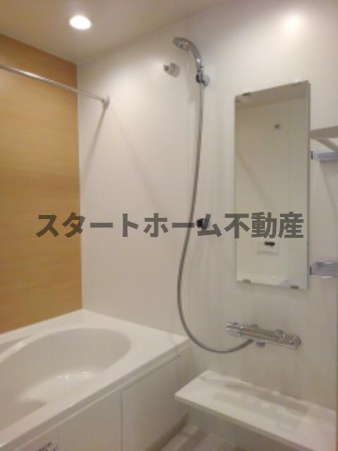 バス・シャワールーム　お風呂です