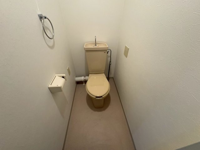 トイレ　レジデンス泉