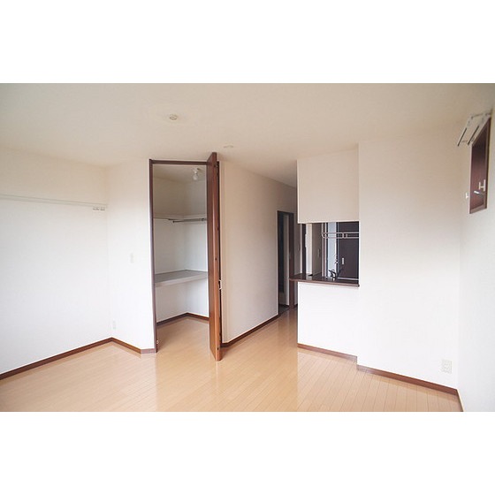 居室・リビング　※写真は同型別室のものです。現況優先となります。