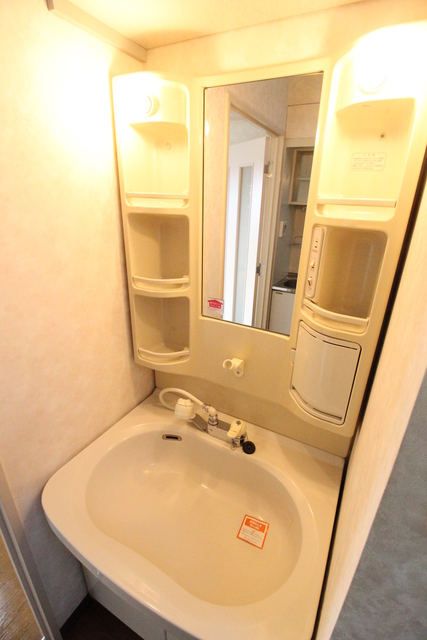 洗面設備　※別部屋参照写真※現状優先