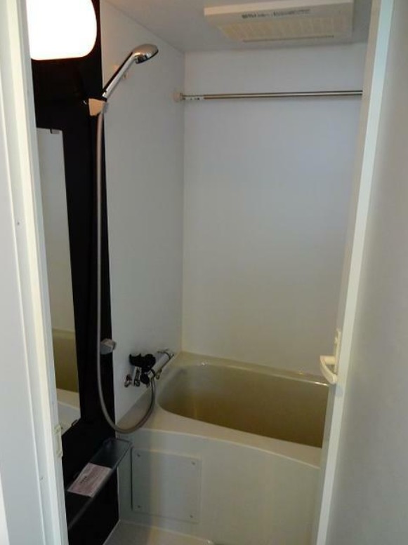 バス・シャワールーム　風呂