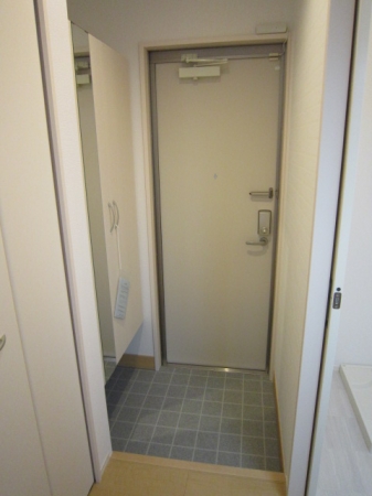 玄関　落ち着いた玄関です