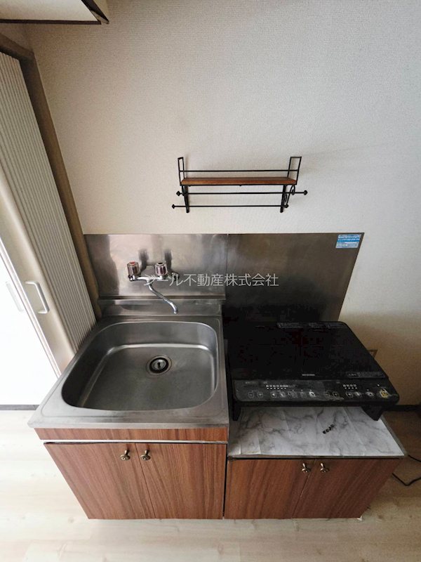 キッチン　収納も充実のキッチン