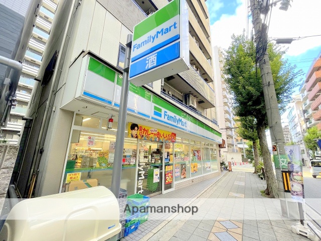 コンビニ　ファミリーマート 釣鐘町店（コンビニ）まで174m