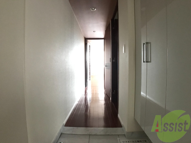 玄関　玄関廻りも広く、使いやすそうで良いですね～