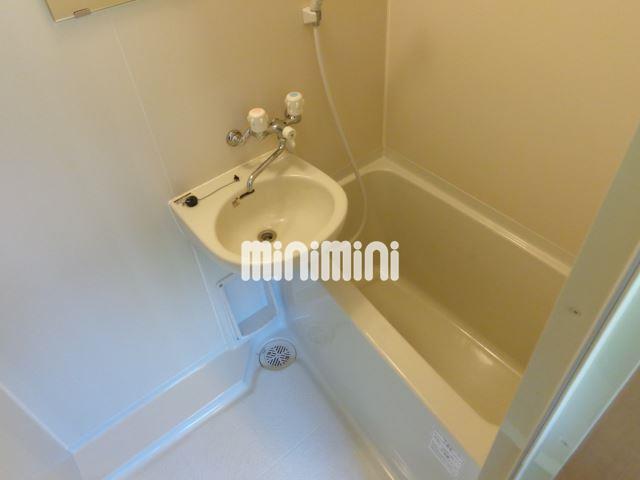 バス・シャワールーム　独立したバスルーム