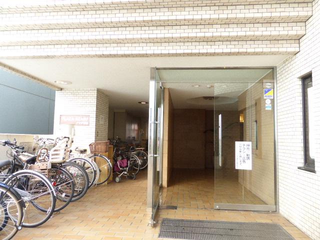 エントランス　エントランス