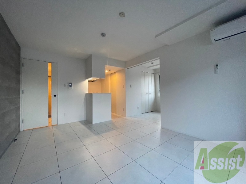 居室・リビング　広々としたリビングですね。使い勝手がよさそうですね！