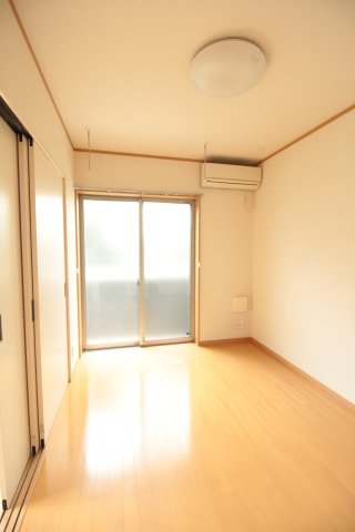 居室・リビング　別室参考写真　ヴィラロイヤル滝野川　北区滝野川1