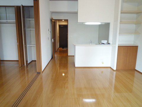 居室・リビング　※写真は同型タイプ、現況優先。