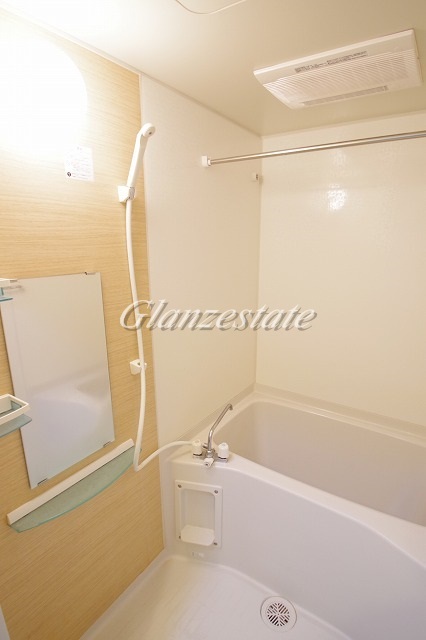 バス・シャワールーム　同施工別建物