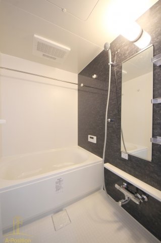 バス・シャワールーム　ノーブルスクエア新町