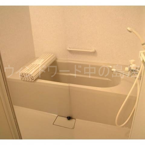 バス・シャワールーム　詳細は、ウィンドワード中の島までご相談下さい。