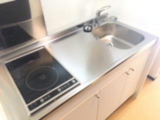 キッチン　設備・仕様は号室により異なる為、現況を優先いたします。