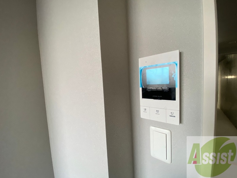 セキュリティ　ＴＶモニター付インターホンです。来客者の顔が見えるので安心！