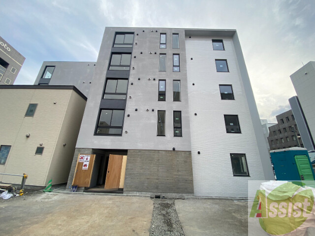 建物外観　札幌市中央区北一条東「リベルテスクアール七番館」