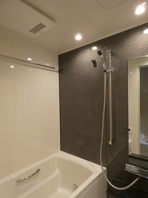 バス・シャワールーム　バス※別部屋参考写真